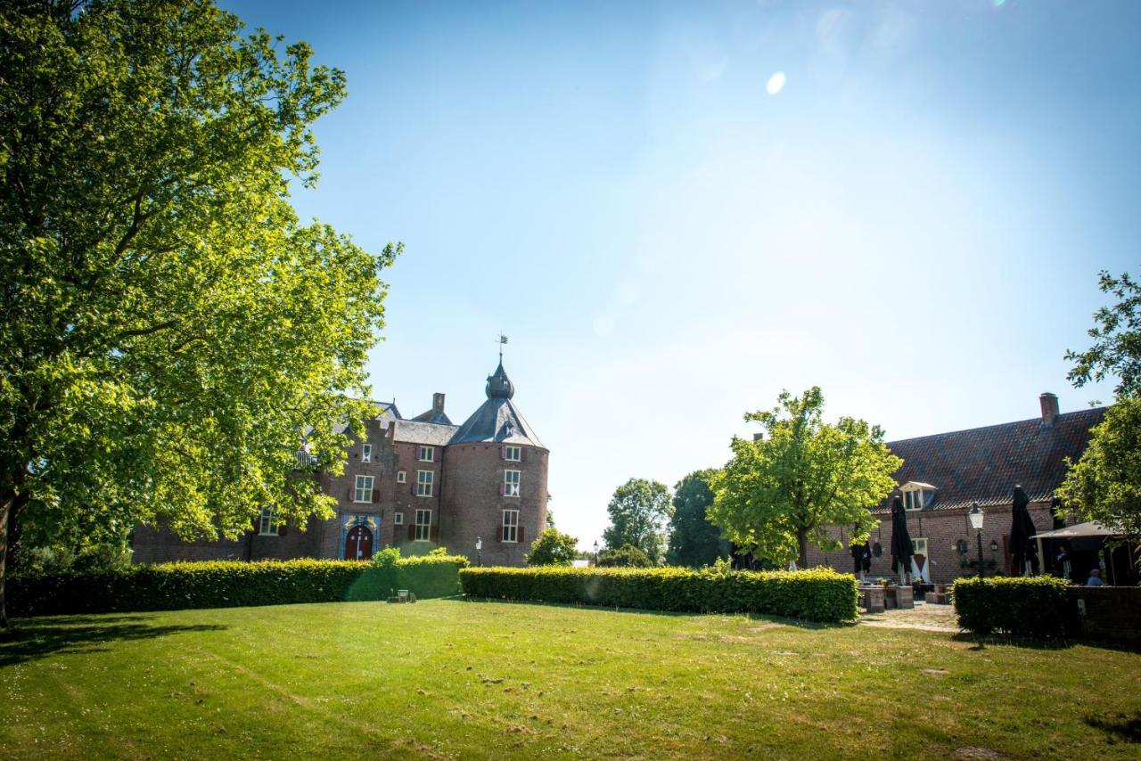 B&B Kasteel Ammersoyen Ammerzoden Exterior foto